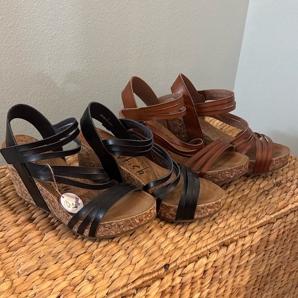 Blowfish platform wedge sandals size 8